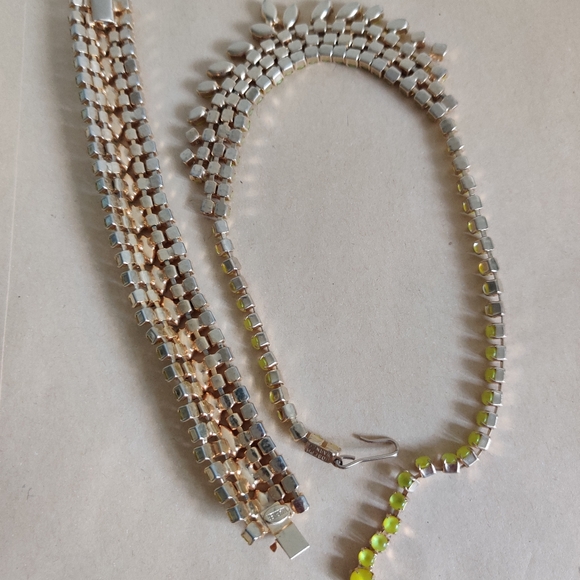 Exquisite Joseph Warner Chartreuse Yellow Necklace and Bracelet jewelry set - Picture 14 of 15
